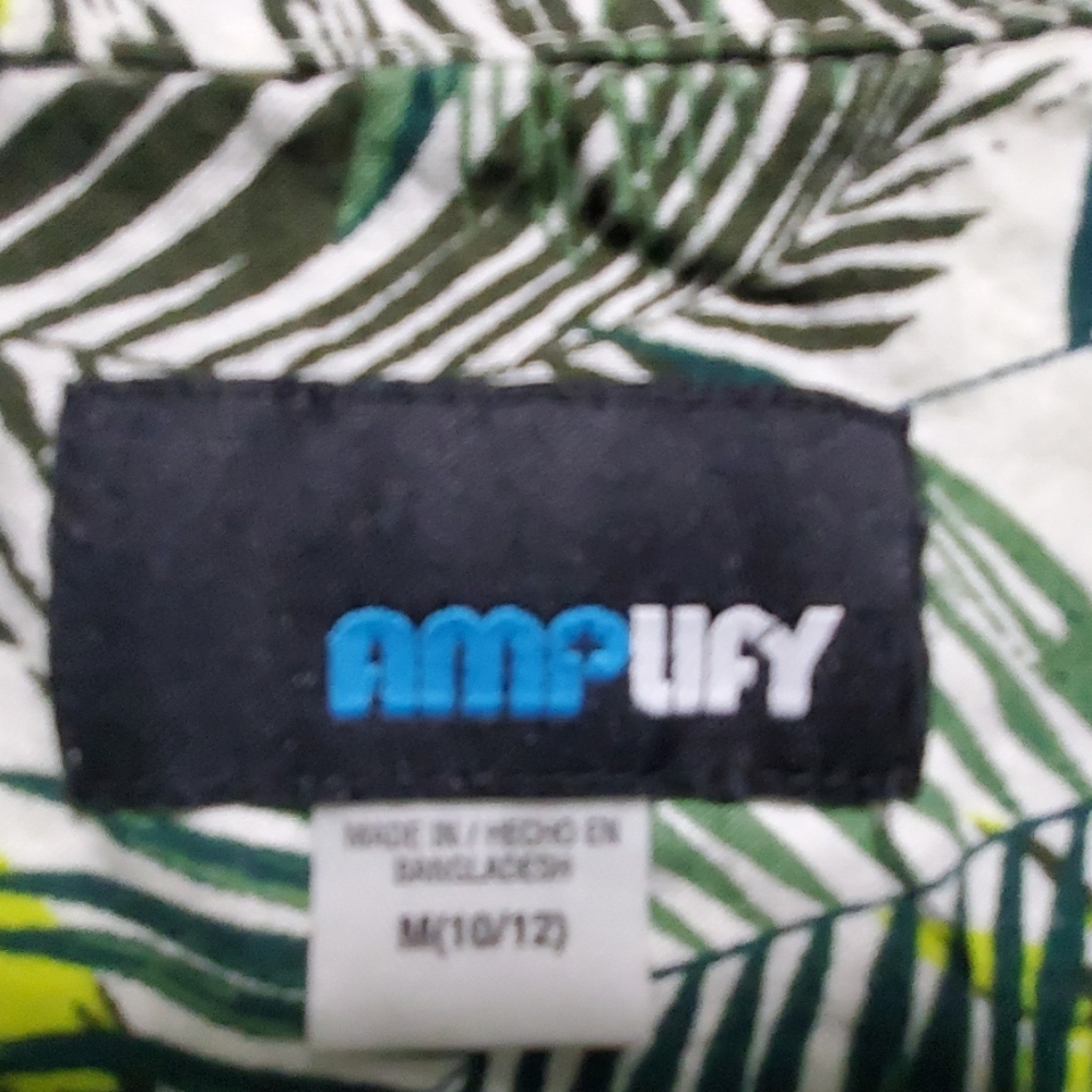 AMPUFY button down tropical shirt